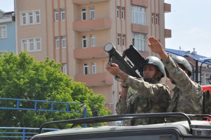 Kars’ta 'Zafer Bayramı' Kutlamaları