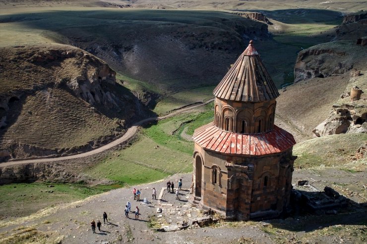 Ani Sonbaharda Bir Başka Güzel