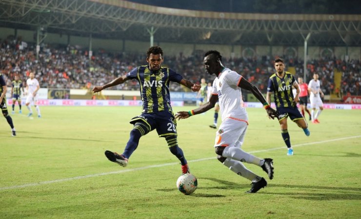 Fenerbahçe'ye Alanya'dan Darbe