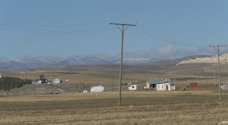 Kars’a Mevsimin İlk Karı Düştü