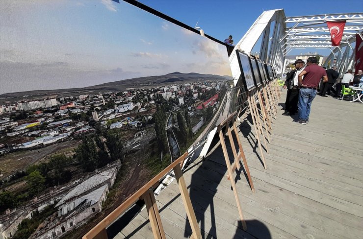 Tarihi Köprüde Kitap ve Resim Sergisi