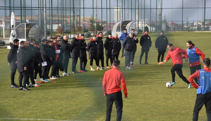 Erzurum'da UEFA B Antrenörlük Kursu