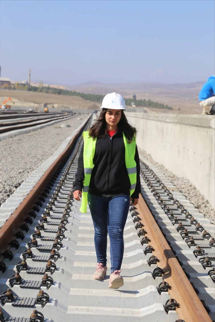 'Lojistik Merkezi' Ekibinin Kadın Mühendisi