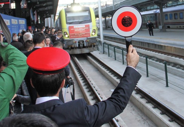 Çin’den Gelen Yük Treni Ankara’da