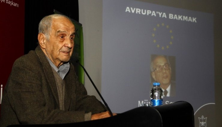 Prof. Dr. Mümtaz Soysal Vefat Etti