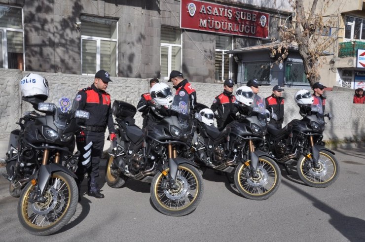 Kars'ta 'Motosikletli Polis Tim'i Oluşturuldu