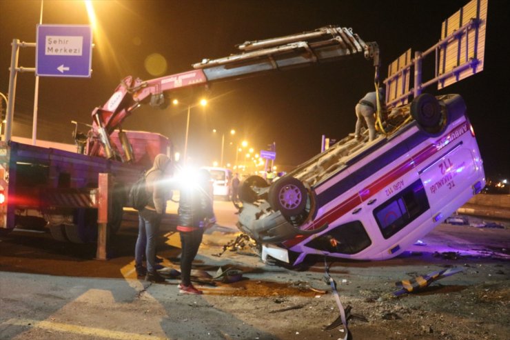 Ağrı'da Ambulans Kazası: 1 Ölü, 9 Yaralı