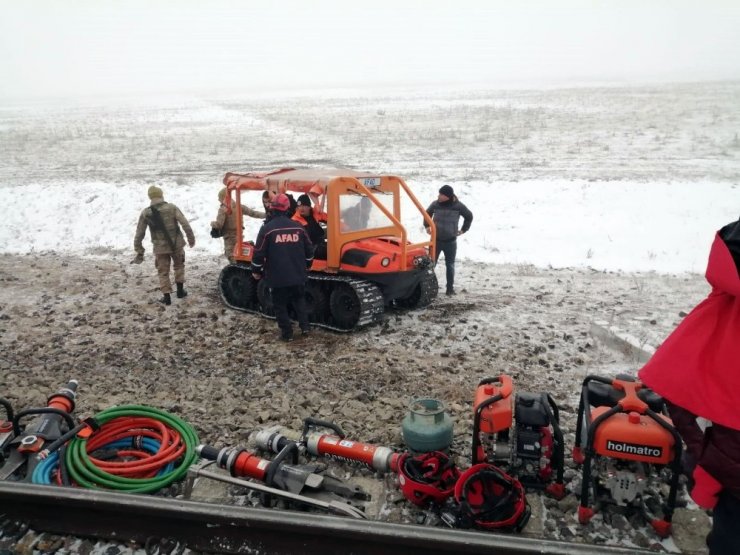 Kars’ta Tren Kazası: 3 Ölü