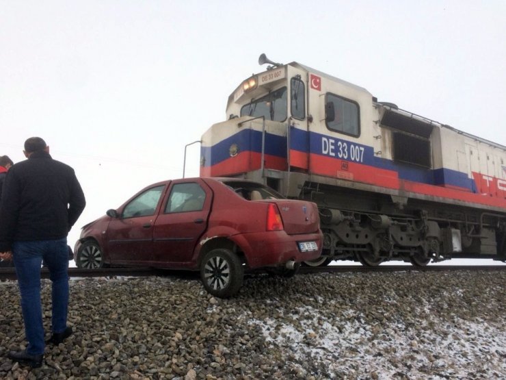 Kars’ta Tren Kazası: 3 Ölü