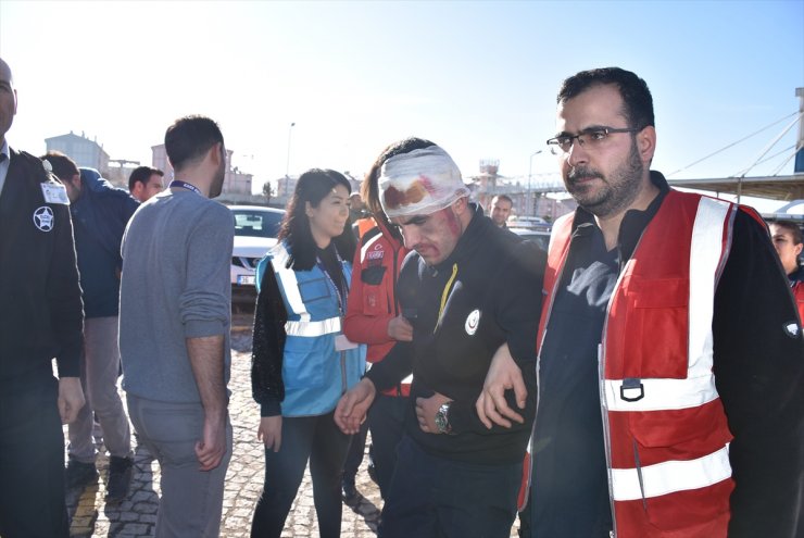 Kars'ta Trafik Kazası Tatbikatı Yapıldı