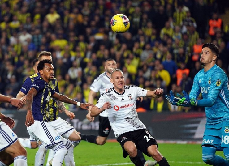 Yılın Son Derbisi Fenerbahçe’nin