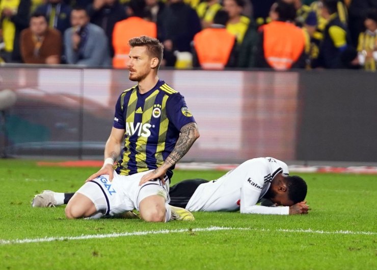 Yılın Son Derbisi Fenerbahçe’nin