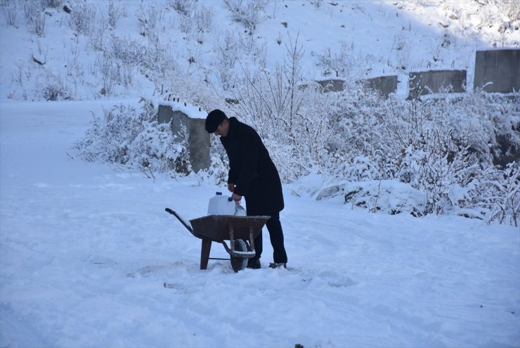 Kar Yağışı Aralıklarla Devam Ediyor