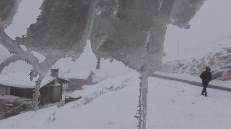 Ardahan’da Ulaşıma Kar, Tipi Ve Sis Engeli