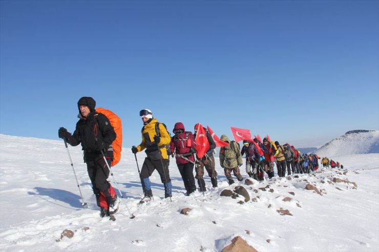 Dağcılar, Allahuekber Dağı'na Tırmandı