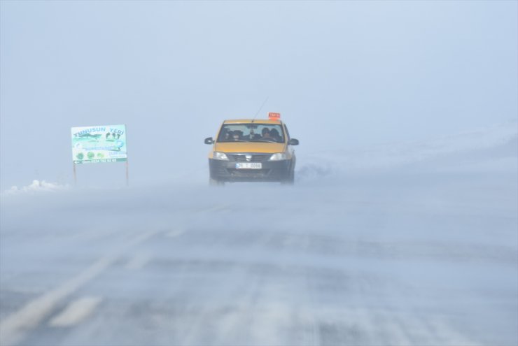 Yoğun Tipi Ulaşımı Aksattı