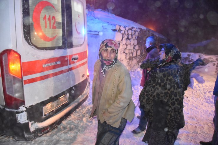 Kars Ve Erzincan'da Mahsur Kalan Hastalar İçin Ekipler Seferber Oldu