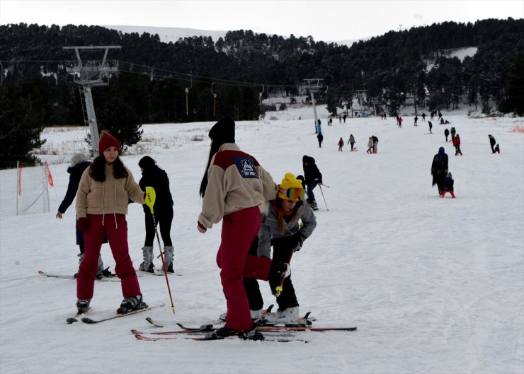 Yalnızçam Kayak Merkezi'nde Sezon Açıldı