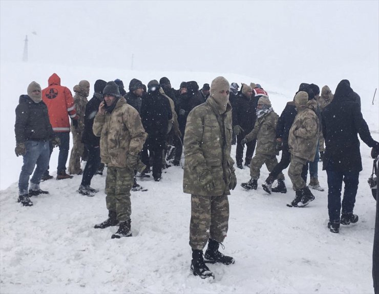 Van'da İkinci Çığ: Ölü Sayısı Artıyor