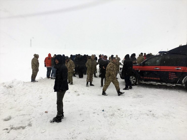 Van'da İkinci Çığ: Ölü Sayısı Artıyor