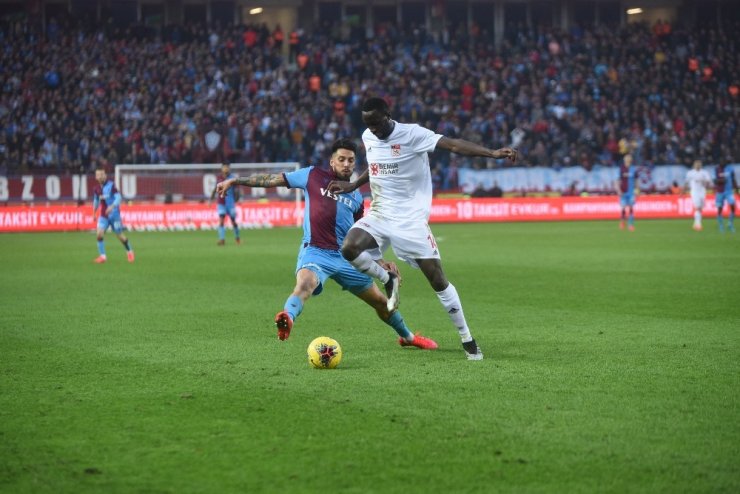 Trabzonspor Liderliğe Yükseldi