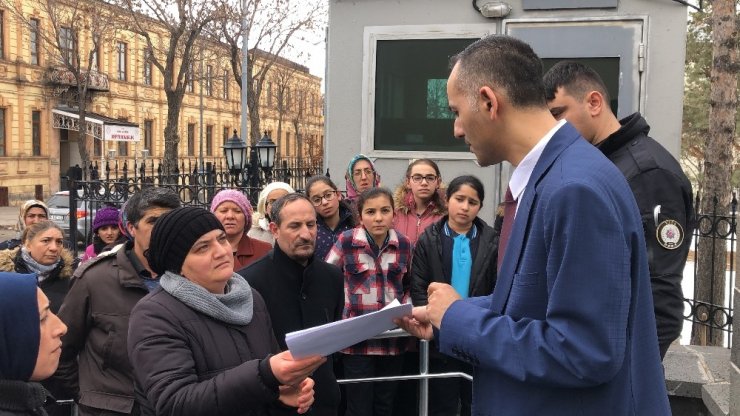 Kars'ta 'Depreme Dayanıksız Okul' Sorunu