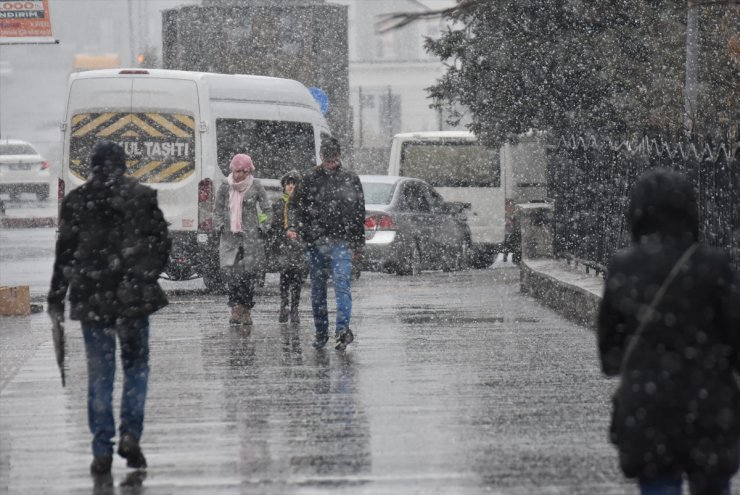 Bölgede Kar Yağışı Etkili Oluyor