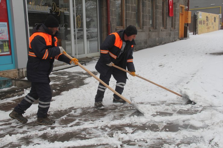 Kars ve Bölgede Kar Yağışı Sürecek