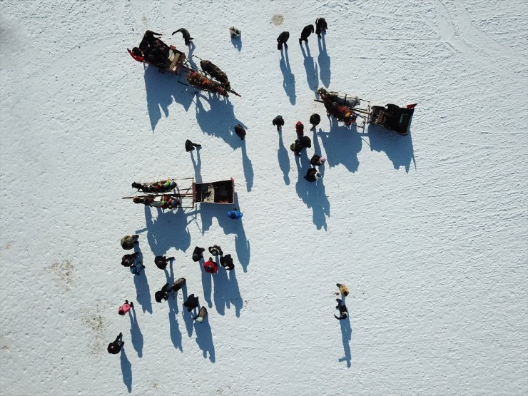 Turistlerin Vazgeçilmez Adresi Çıldır Gölü