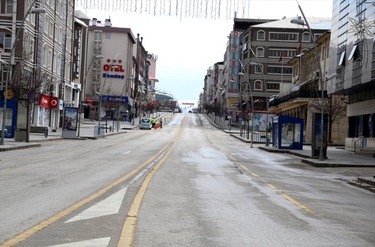 Erzurum'da Sokaklarda Sessizlik Hakim