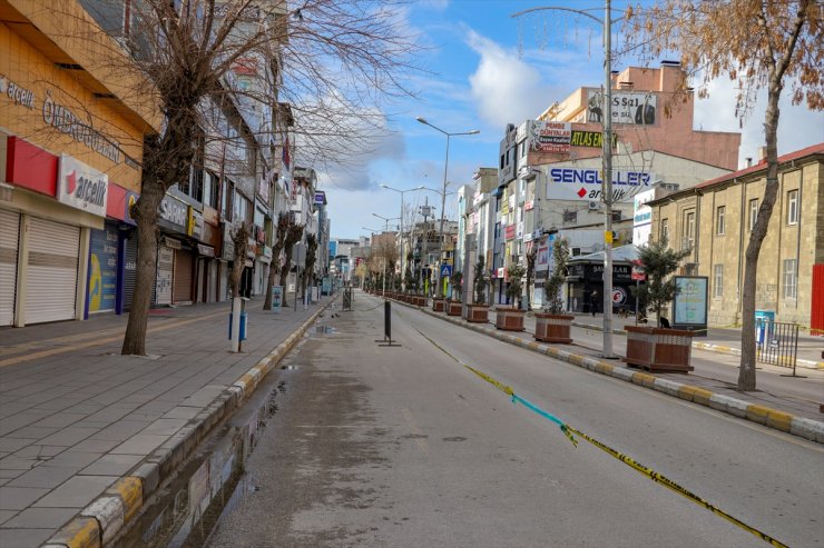 Van'da Sokağa Çıkma Yasağının Ardından Caddeler Boş Kaldı