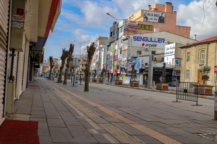 Van'da Sokağa Çıkma Yasağının Ardından Caddeler Boş Kaldı