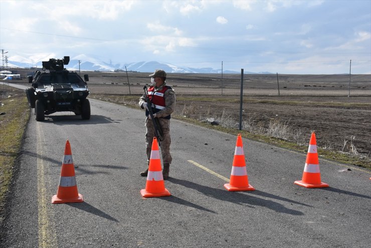 Kağızman'ın Akyayla Köyü Karantinaya Alındı