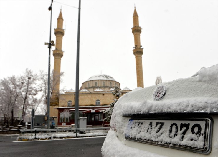 Ardahan'da 23 Nisan'da Kar Sürprizi