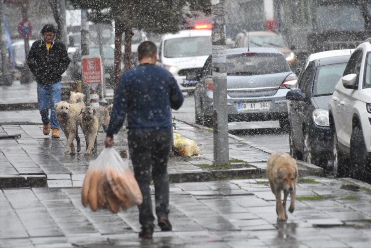 Kars'ta Sağanak ve Kar Yağışı