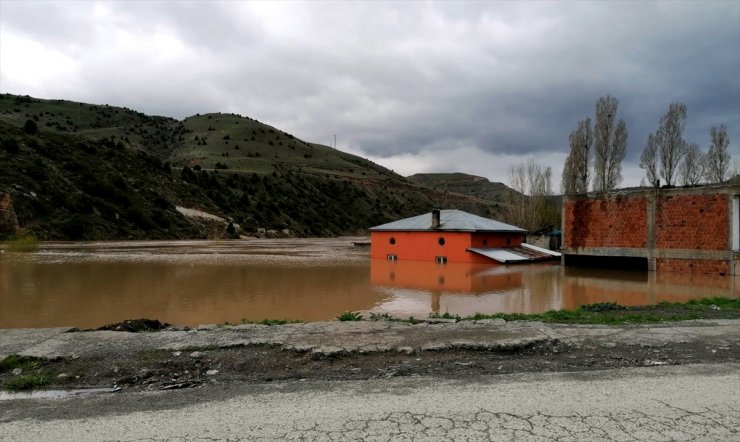 Karakurt'ta Baraj Suları Yükselirken