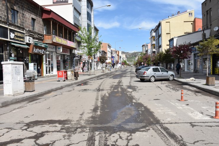 Kars'ta Sokaklar Boş Kaldı