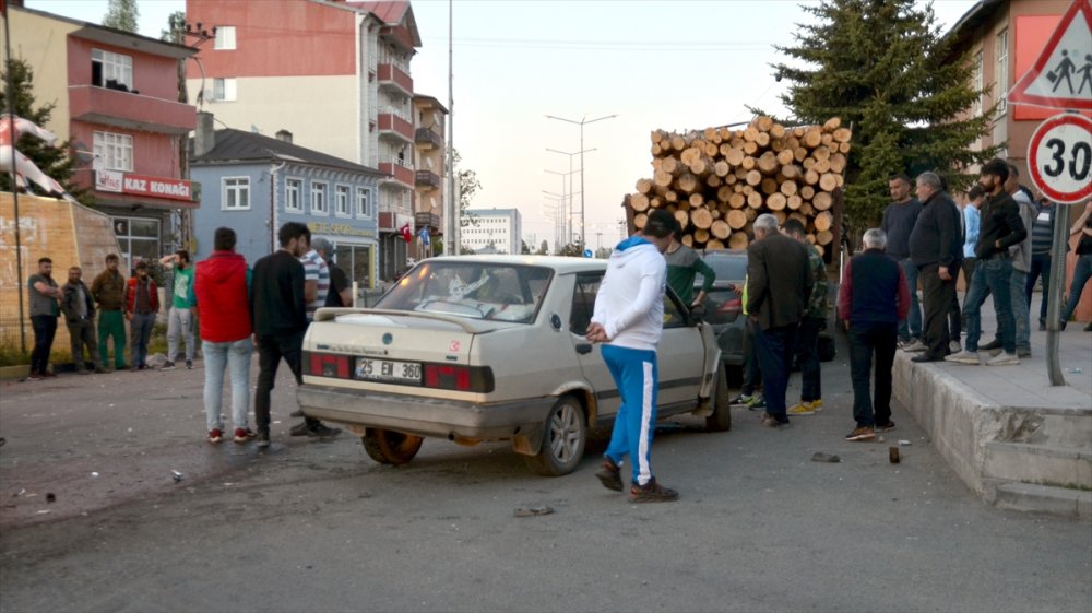 Sarıkamış’ta Maddi Hasarlı Trafik Kazası