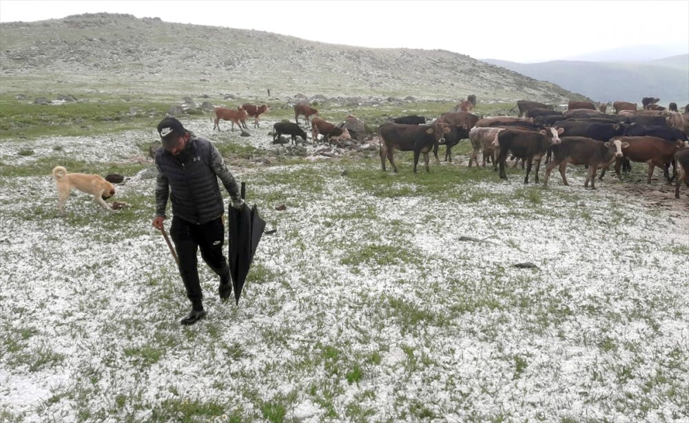 Sağanak Yağış ve Dolu Etkili Oldu