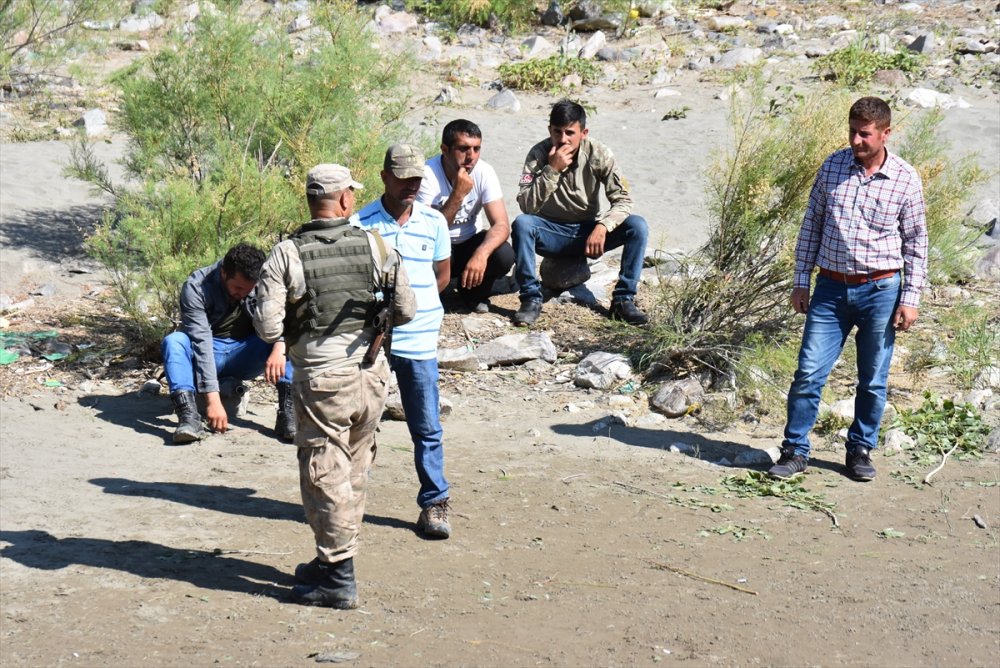 Serinlemek İçin Aras Nehrin'e Giren Gencin Cesedi Bulundu