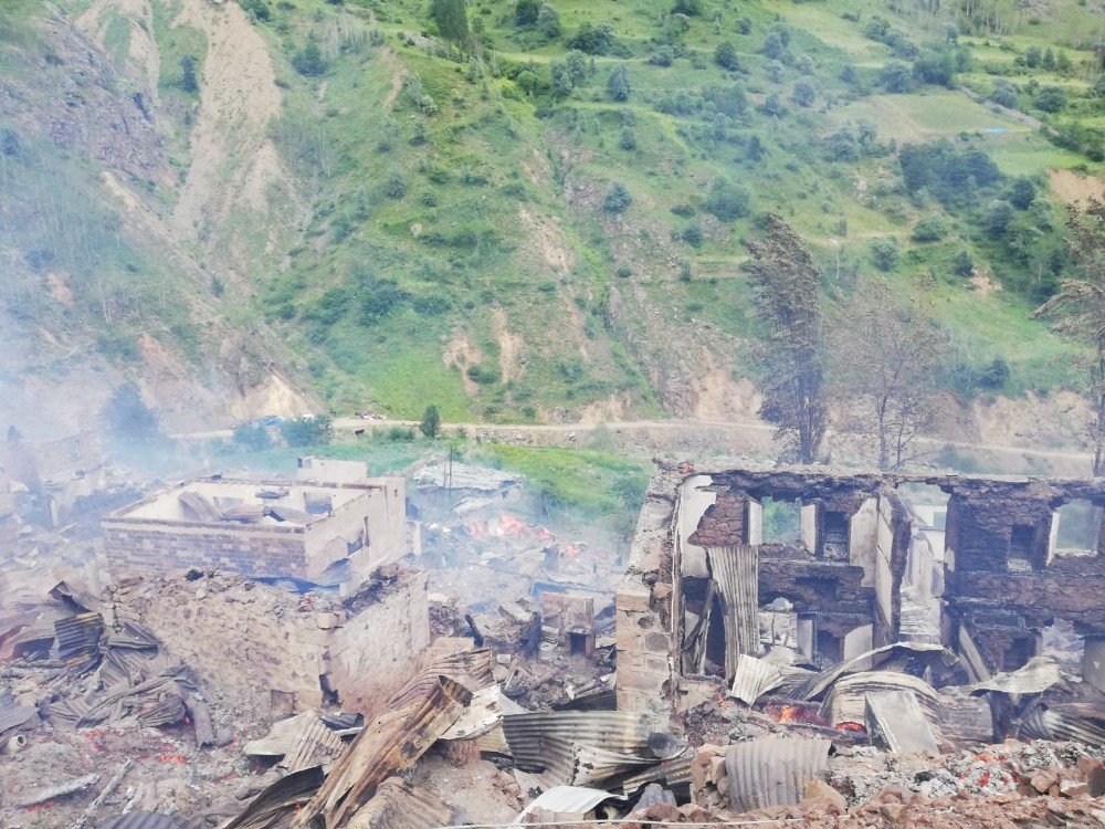 Artvin | Yusufeli'de 40'a Yakın Ev Kül Oldu