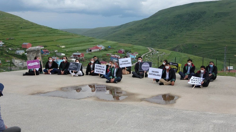 Ardahan | Avukatlardan Oturma Eylemi