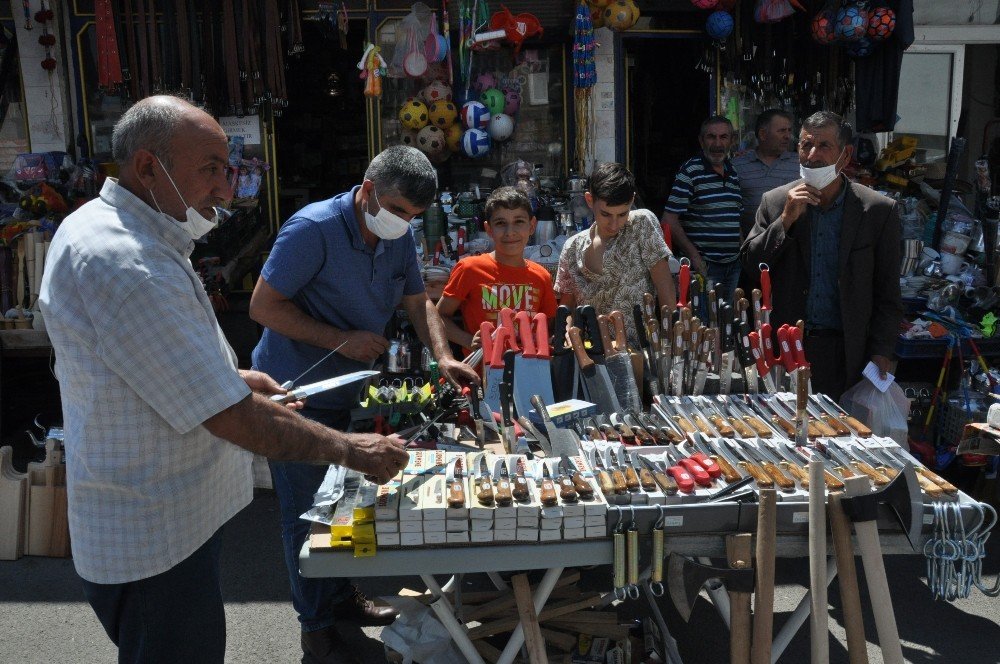 Kurban Bayramı Klasiği 'Bıçakçılar'