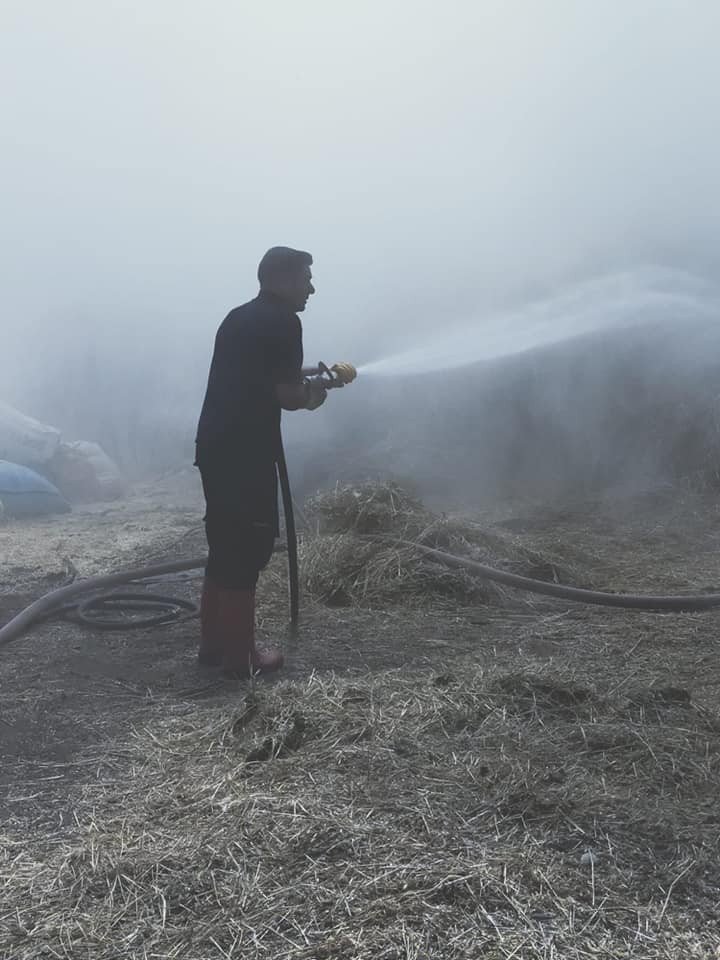 Kars'ın Halefoğlu Köyünde Ot Yangını