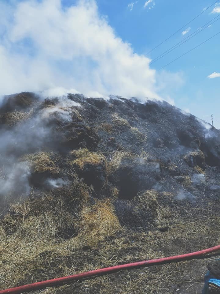 Kars'ın Halefoğlu Köyünde Ot Yangını