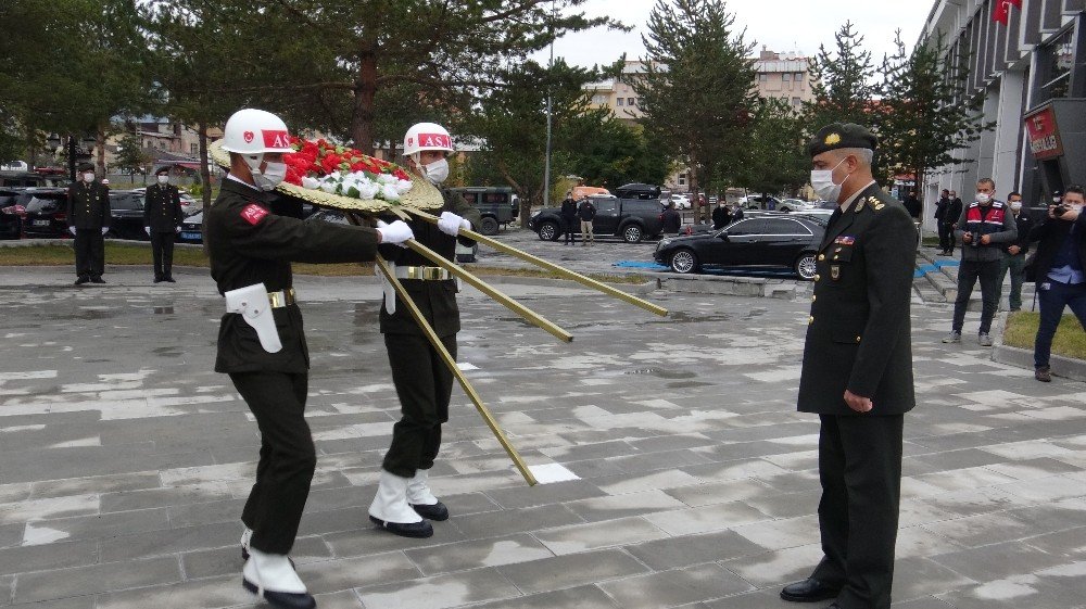 Atatürk’ün Kars’a Gelişinin 96. Yılında Törenle Kutlandı