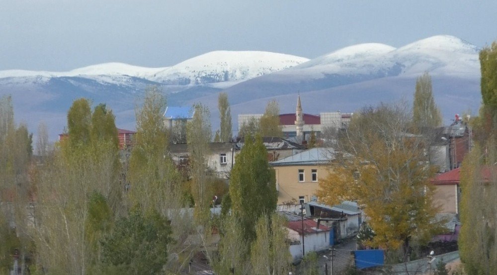 Kars’ta Dağlar Beyaza Büründü