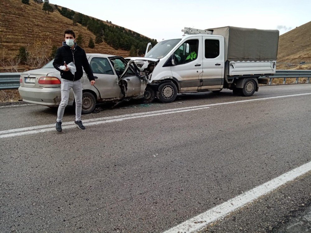 Sarıkamış’ta Trafik Kazası: 7 Yaralı