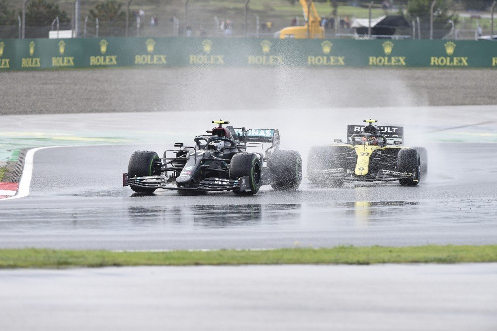 F1 İstanbul Yarışını Lewis Hamilton Kazandı