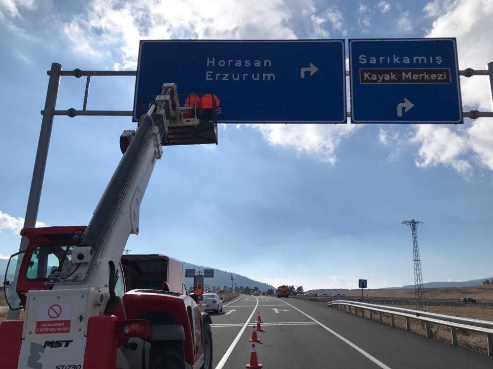 Karakurt Horasan Yolu Trafiğe Açıldı